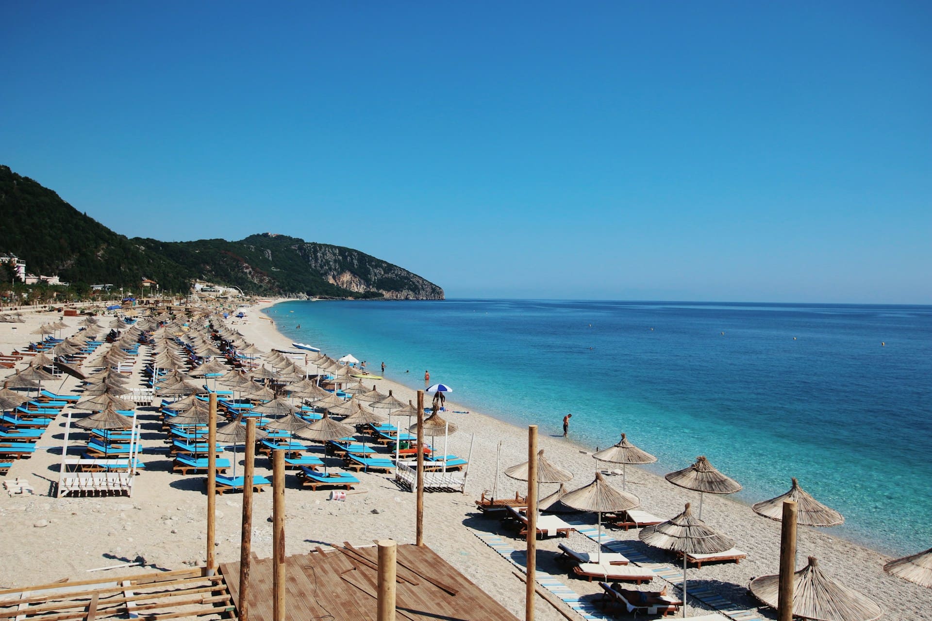 Albanija